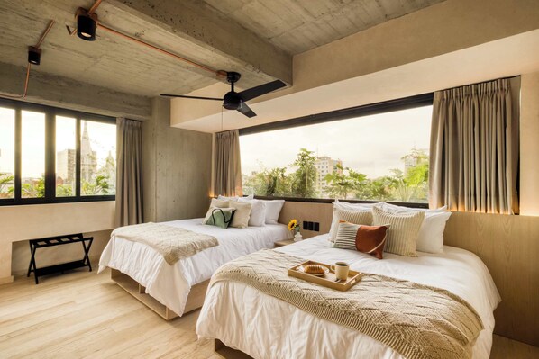 2 habitaciones, escritorio, tabla de planchar con plancha y wifi 