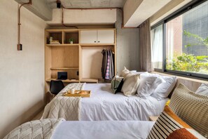 2 Schlafzimmer, Schreibtisch, Bügeleisen/Bügelbrett, WLAN