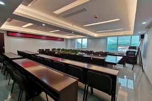 Meeting facility - Home Inn Ruibai Cloud Hotel (Longyan Railway Station Zhongshan Road Branch) (Longyan)