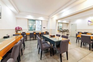 Restaurant - Home Inn Ruibai Cloud Hotel (Longyan Railway Station Zhongshan Road Branch) (Longyan)