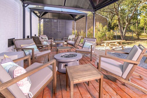Sojourn's Harborage | Pet-Friendly
