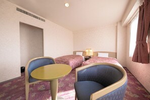 1 chambre, bureau, fer et planche à repasser, Wi-Fi gratuit