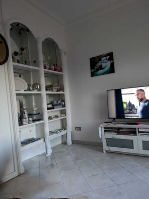 Interior - House with view -Martigues  (Martigues)