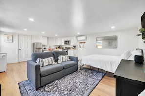 1 habitación, wifi y ropa de cama