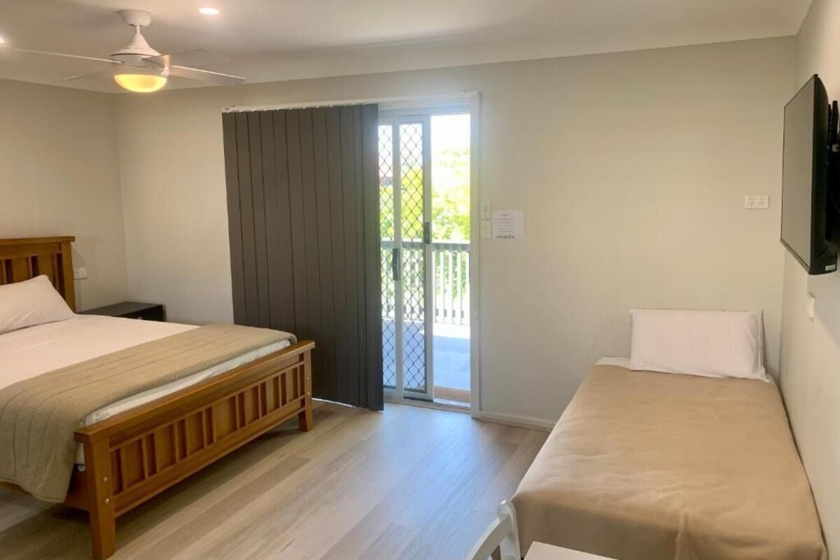 Soundproofing, iron/ironing board, free WiFi