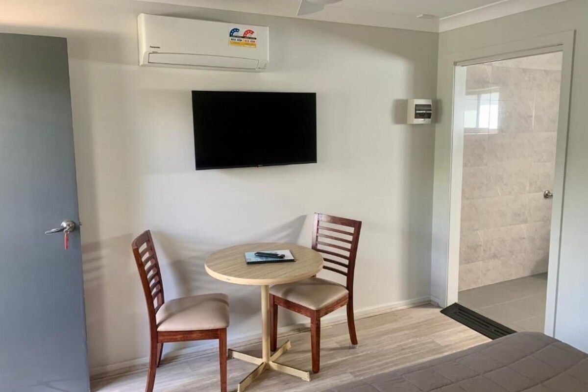 Soundproofing, iron/ironing board, free WiFi