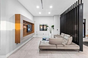 TV, offices