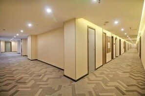 Interior - HanTing Hotel (Xi'an Bianjiacun Subway Station) (Xi'an)