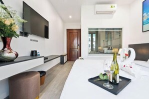 Room - The Enchanted Ha Long Hotel (Tuan Chau)