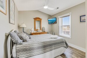 4 bedrooms, iron/ironing board, free WiFi, bed sheets - New Private Pool, 2nd Row Beach Home, Ocean Views, Great for Family Getaways (Oak Island)
