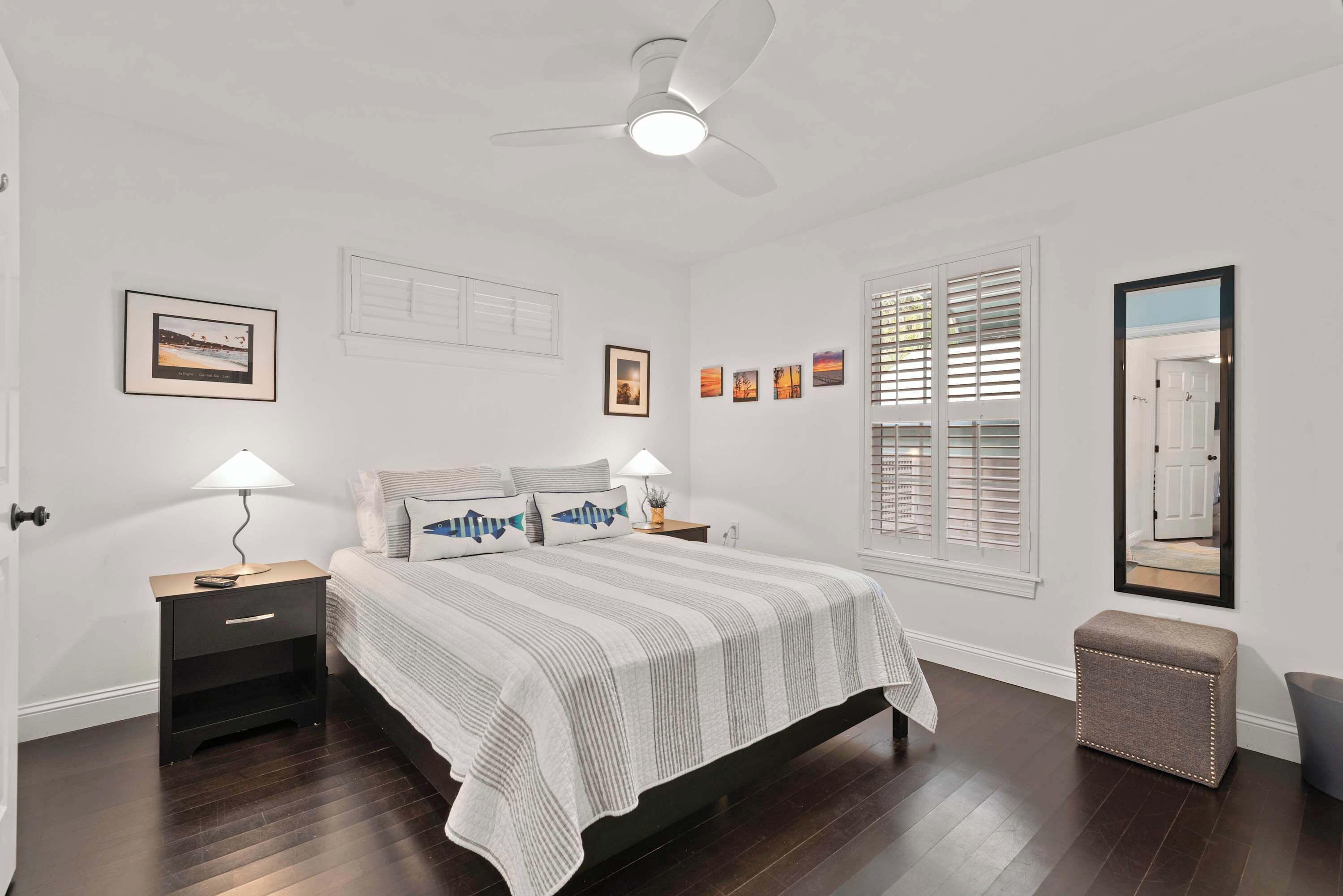 2 bedrooms, desk, iron/ironing board, WiFi