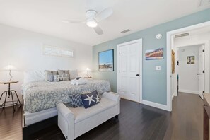 2 bedrooms, desk, iron/ironing board, WiFi