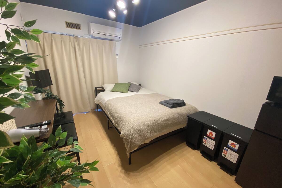 1 bedroom, desk, free WiFi