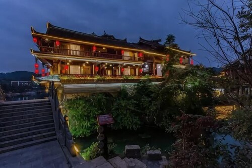 Siji Xiaozhu Hotel