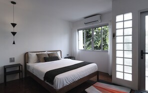 2 Schlafzimmer, Schreibtisch, Bügeleisen/Bügelbrett, kostenloses WLAN