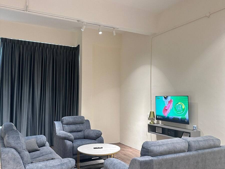 TV