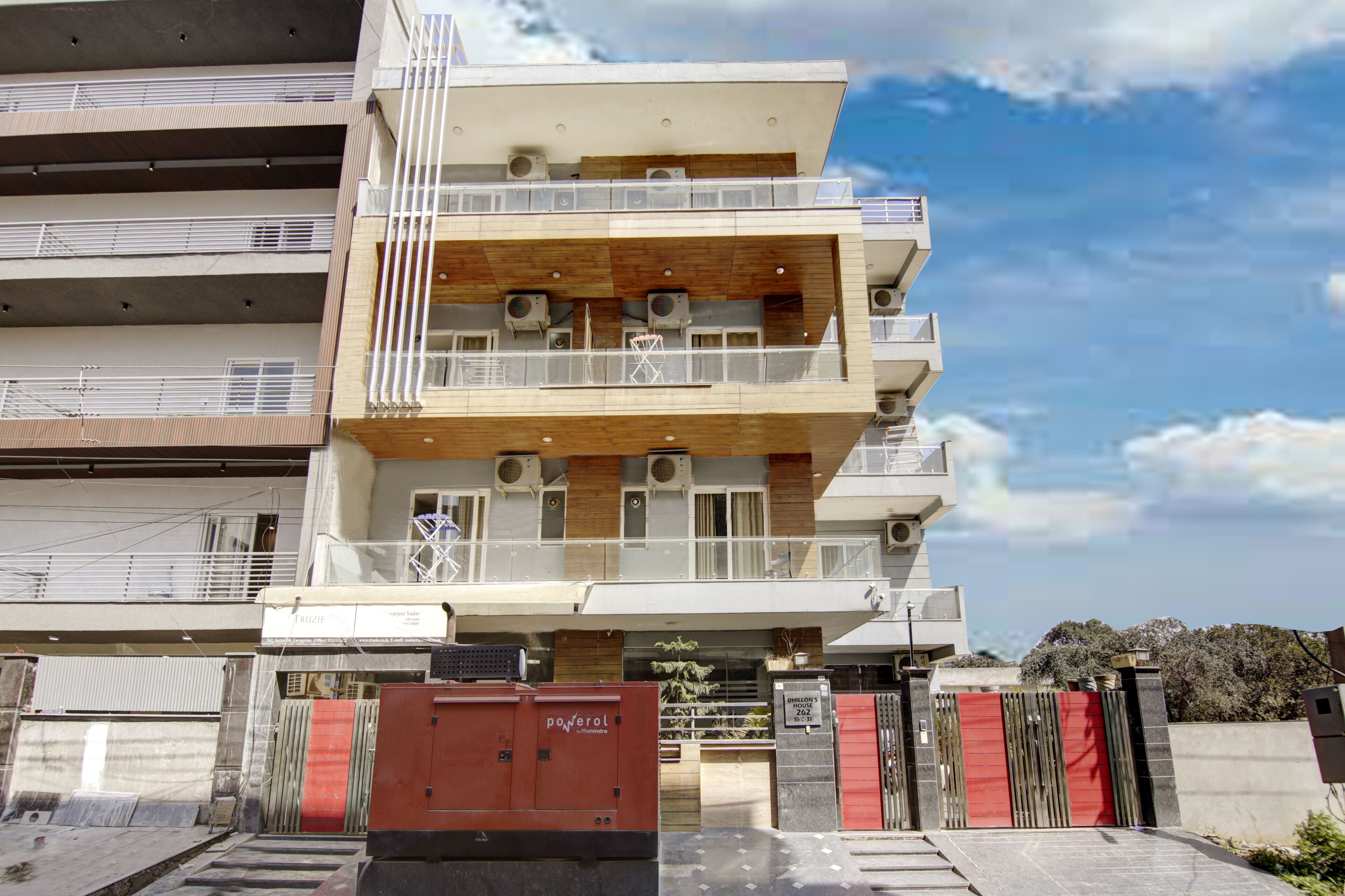 المنشأة من الخارج