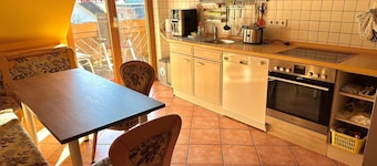 Apartment 'Ferienwohnung Huber' with Balcony and Wi-Fi