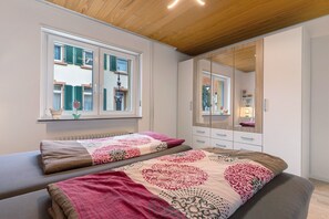 2 makuuhuonetta, ilmainen Wi-Fi, vuodevaatteet