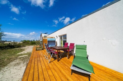 Ferienwohnung Austernfischer" mit Meerblick, privater Terrasse und Wi-Fi