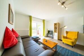 Fernseher, Stereoanlage