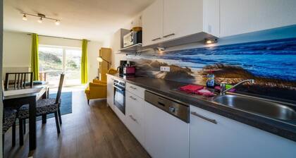 Ferienwohnung Austernfischer" mit Meerblick, privater Terrasse und Wi-Fi