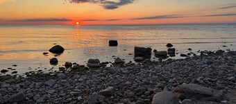 Holiday Home 'Maison Mer Baltique' with Sea View, Private Terrace and Wi-Fi
