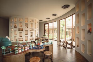 Children’s play area – indoor