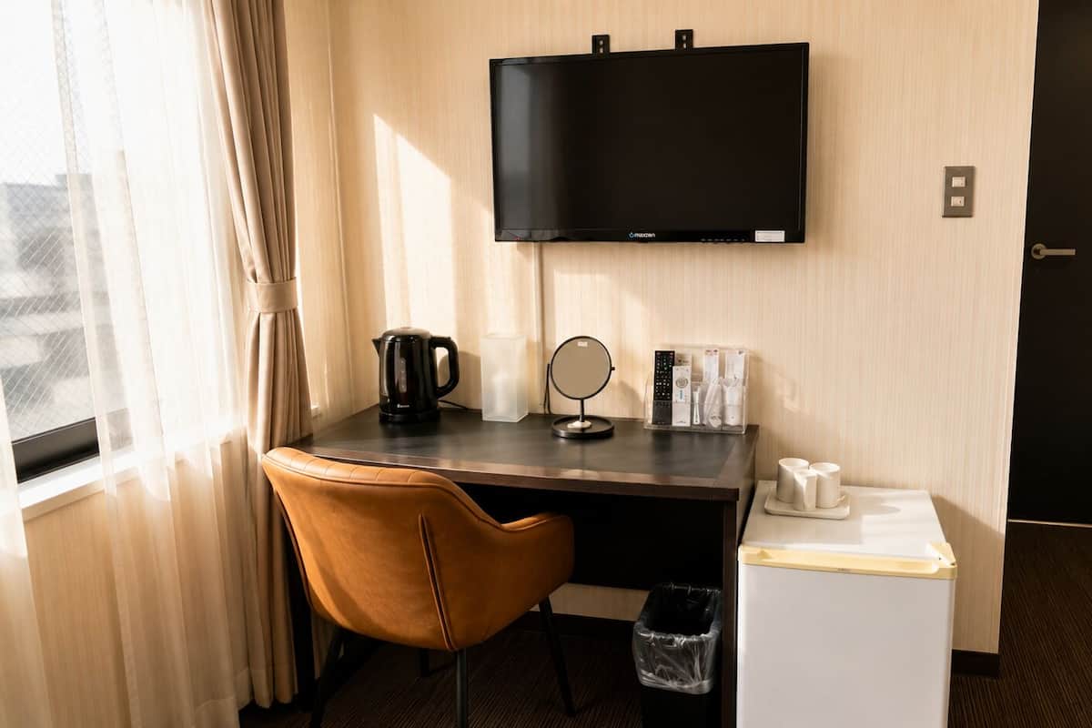 Laptop workspace, free WiFi