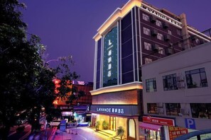 Exterior - Lavande Hotel (Guangzhou Convention and Exhibition Center, Nanzhou Metro Station) (Guangzhou)