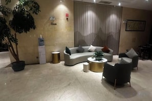 Lobby - LAVANDE HOTELS Guangzhou Convention and Exhibition Center Nanzhou Metro Station Branch (Guangzhou)