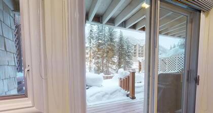 Walk to Chair Lift - Cozy Vail Village Townhome!