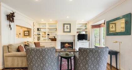 Central Vail Condo - Short Walk to Ski & Village