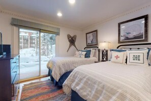 Unclassified image, 5 of 16, button