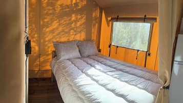1 chambre, fer et planche Ă repasser, draps fournis