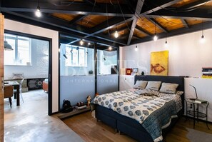 3 habitaciones, tabla de planchar con plancha y wifi gratis 