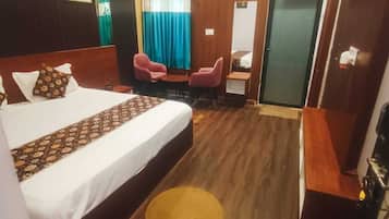 Room 102 | Free WiFi