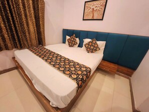 Family Single Room, Balcony, City View 302 - Attithi guest house (Shri Madhopur)