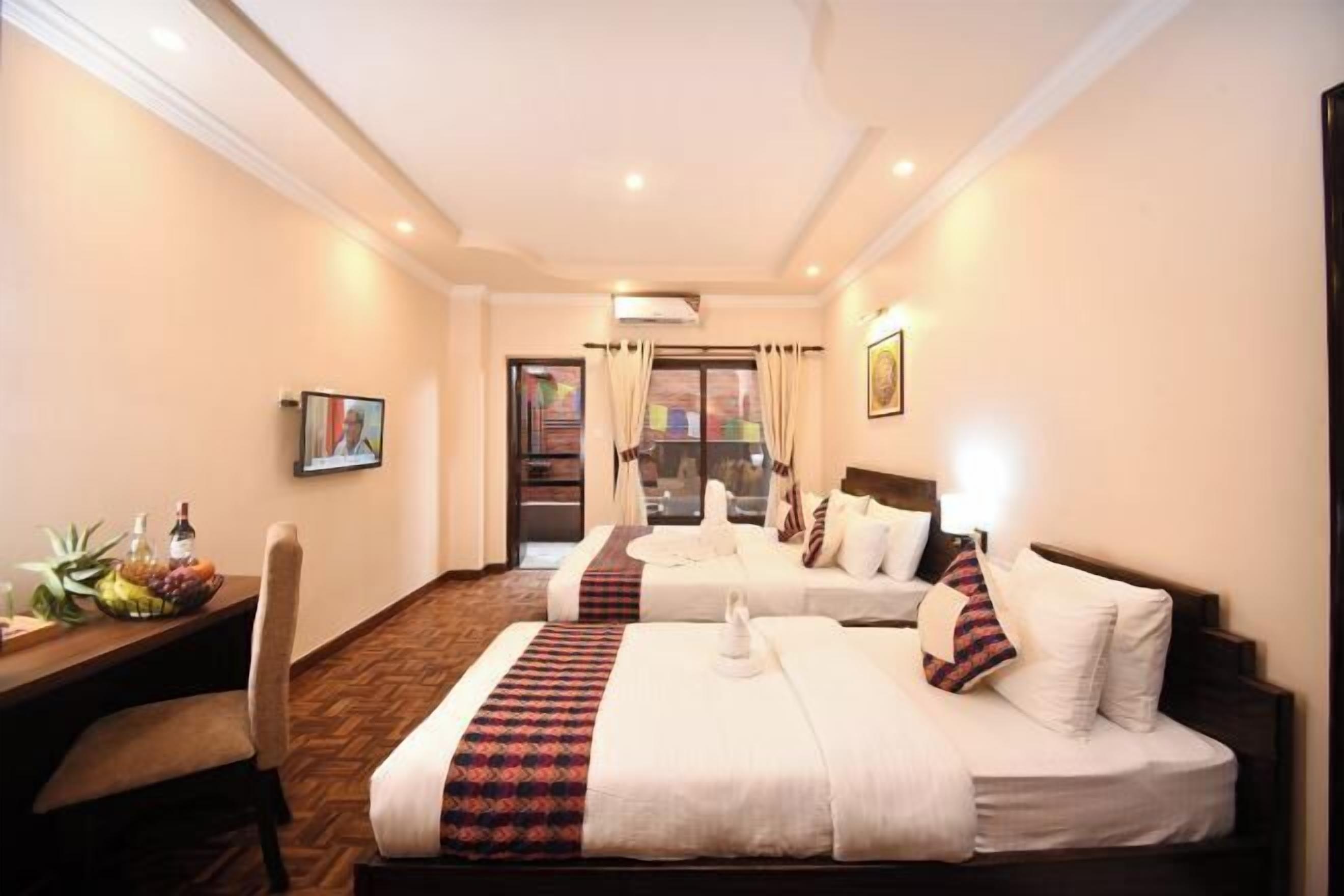 Minibar, Schreibtisch, laptopgeeigneter Arbeitsplatz