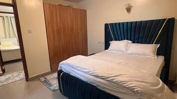Family Apartment, Balcony, City View | 2 bedrooms, individually decorated, individually furnished