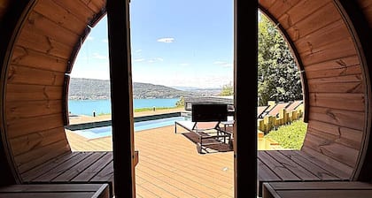 Villa Savoie : LâĂ©lĂ©gance dâune Villa privĂ©e piscine, sauna et Jacuzzi - vue lac
