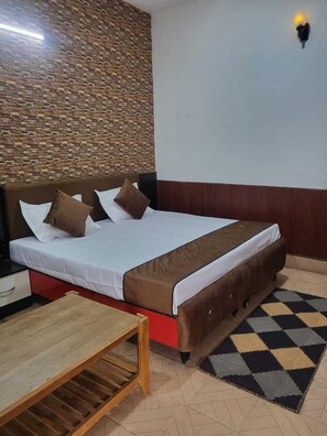 Standard Room | Desk, free WiFi - Avexia Funcity Resort (Mirzapur)