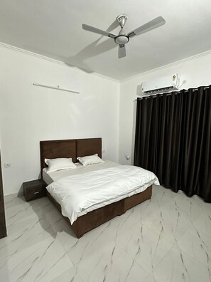 Desk - Hotel CDS Residency (Greater Noida)