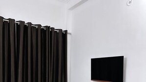 Desk - Hotel CDS Residency (Greater Noida)