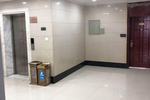 Unclassified image, 2 of 35, button - Long Yin Tang Hotel (Xingyang)