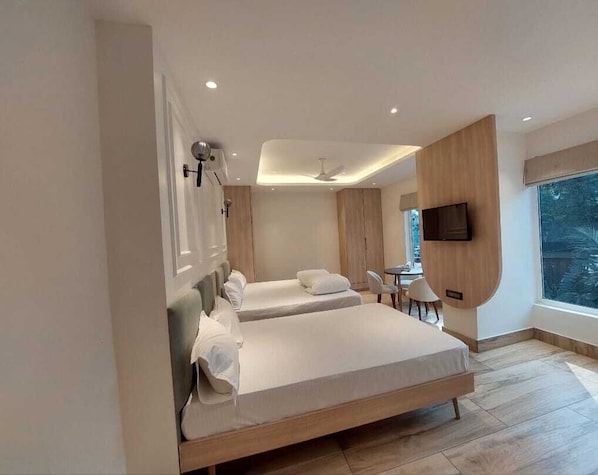 Chambre Deluxe double, vue sur la colline | Bureau