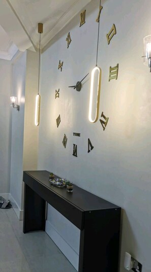 Interior - Mbezi beach sun heaven, close to beach, 5* hotels, resorts, bar, lounges. (Mbezi beach)