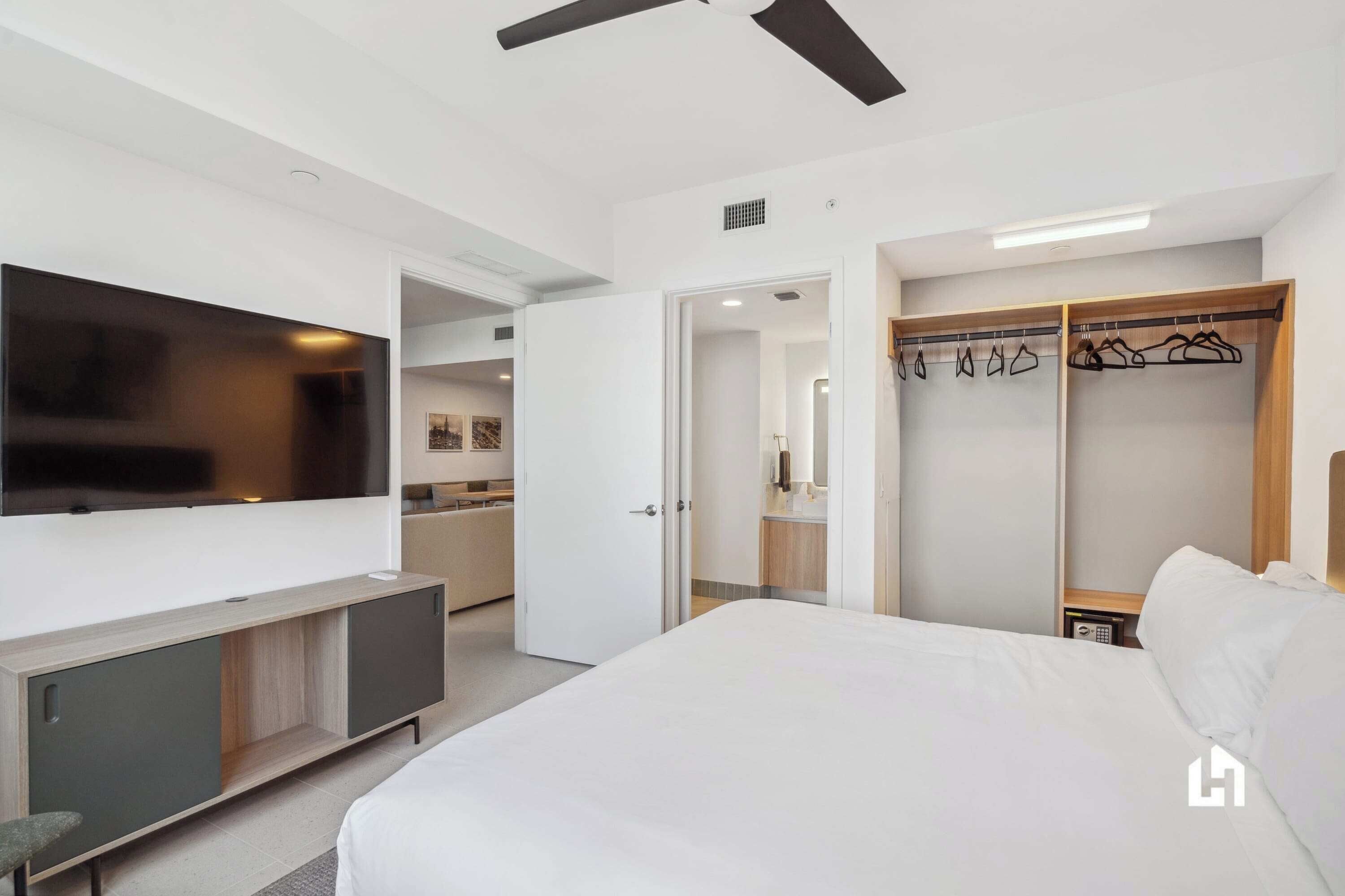 1 bedroom, in-room safe, iron/ironing board, travel crib