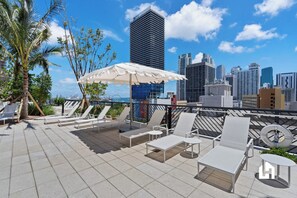 Terrace/patio - 36th Floor Downtown · Pool, Gym & Walk to Bayside (Miami)