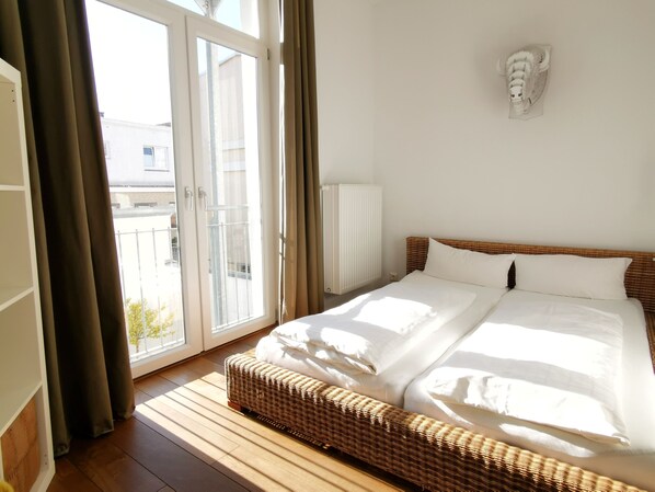 1 bedroom, iron/ironing board, travel cot, WiFi